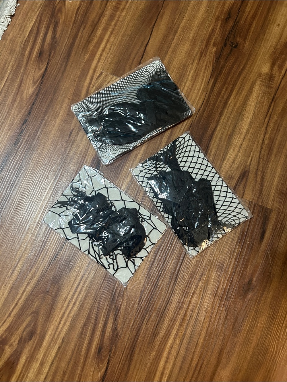 Black and White Fishnet Pattern Notebook Set - Picture 3 of 4